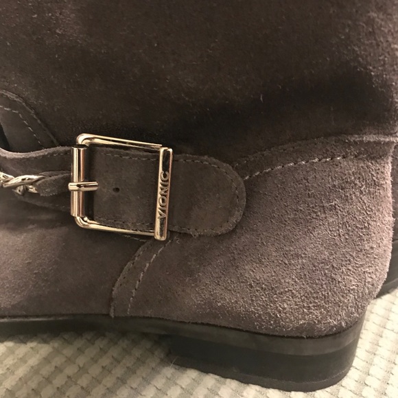 Vionic 7.5 gray suede boots - Picture 3 of 6